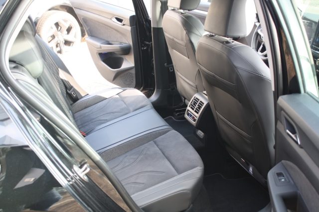 VOLKSWAGEN Golf usata, con Regolazione elettrica sedili