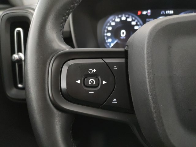 VOLVO XC40 usata, con Specchietti laterali elettrici
