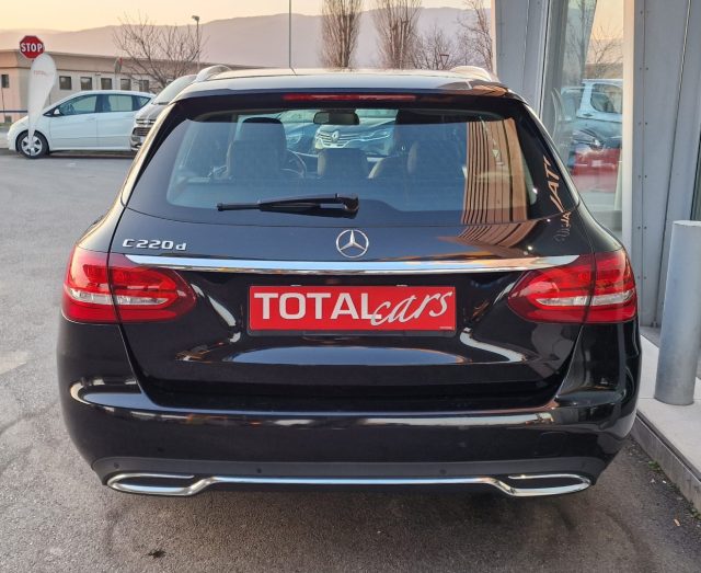 MERCEDES-BENZ C 220 usata, con Boardcomputer
