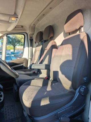 PEUGEOT Boxer usata, con Servosterzo