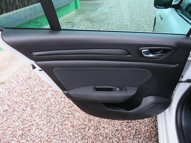 RENAULT Megane usata, con Specchietti laterali elettrici