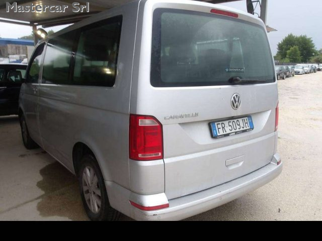 VOLKSWAGEN T6 Caravelle usata 2