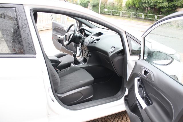 FORD Fiesta usata, con Vetri oscurati