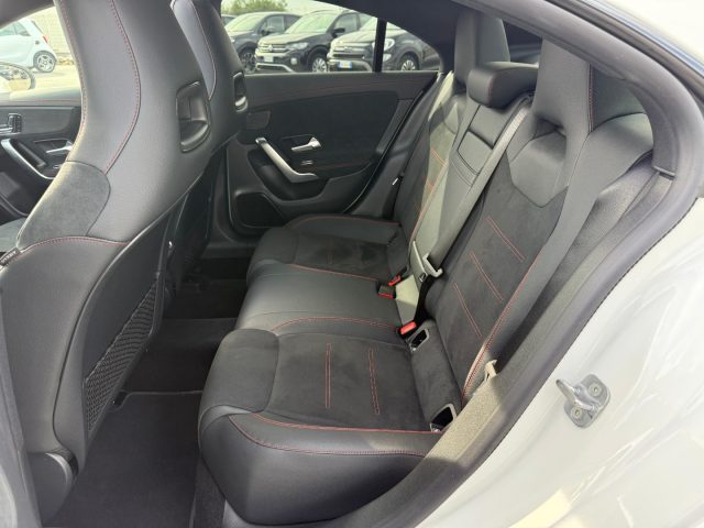 MERCEDES-BENZ CLA 200 usata, con Regolazione elettrica sedili
