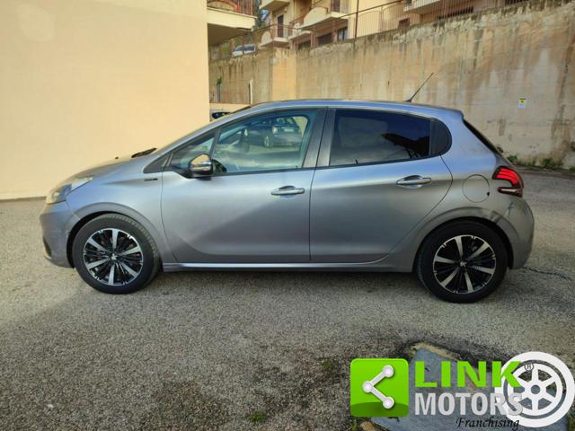PEUGEOT 208 usata, con Airbag Passeggero