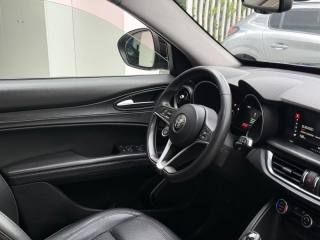 ALFA ROMEO Stelvio usata, con Fari Xenon