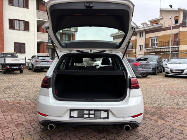 VOLKSWAGEN Golf GTI usata, con Autoradio