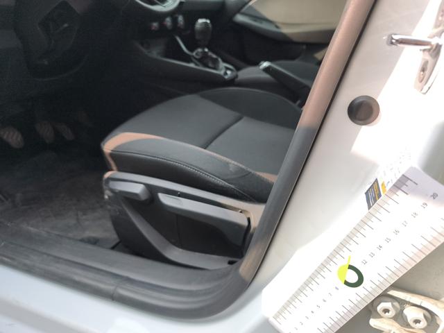 RENAULT Clio usata, con Sensori di parcheggio posteriori