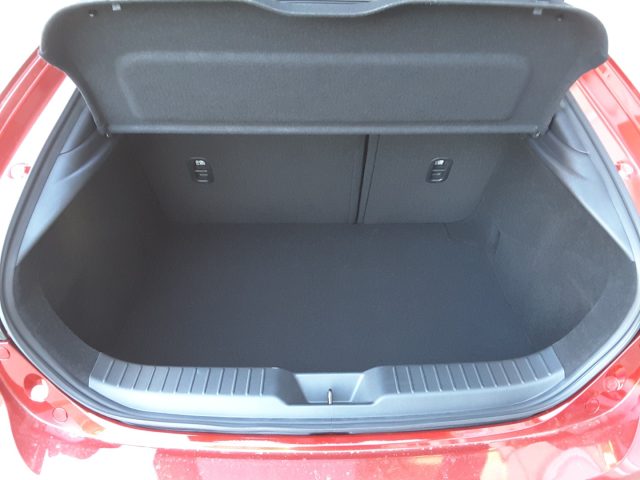 MAZDA 3 usata, con Sistema di navigazione