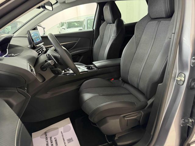 PEUGEOT 3008 usata, con Volante multifunzione