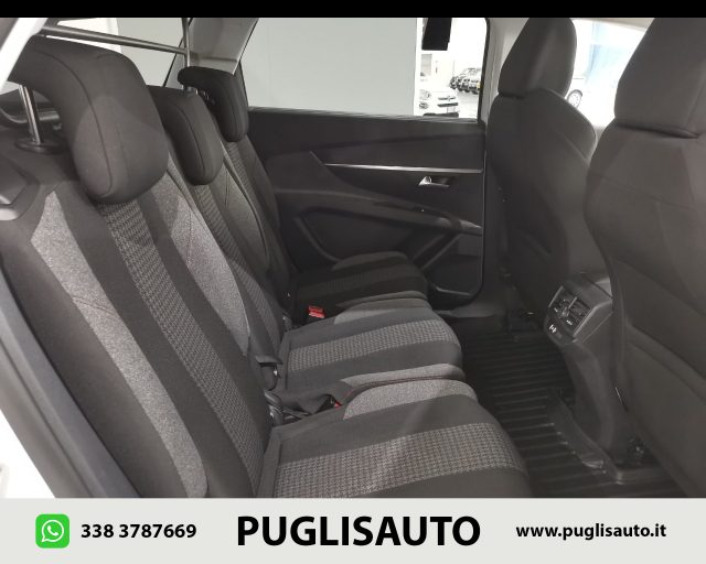 PEUGEOT 5008 usata, con Bracciolo