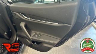 MASERATI Ghibli usata, con Sedile posteriore sdoppiato