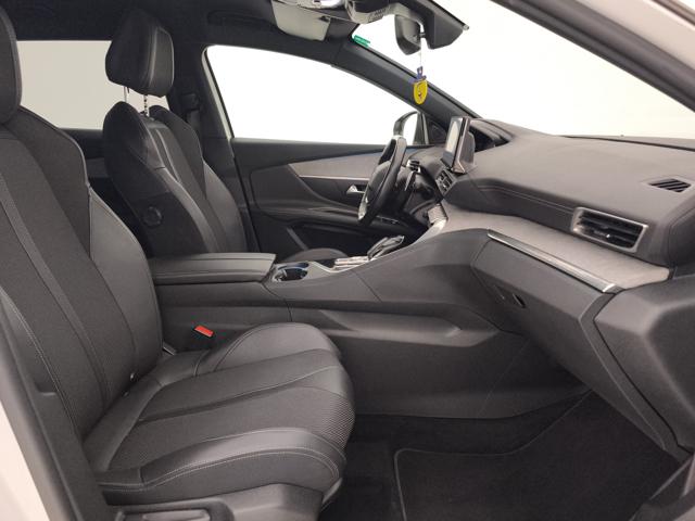 PEUGEOT 3008 usata, con Sensore di luce