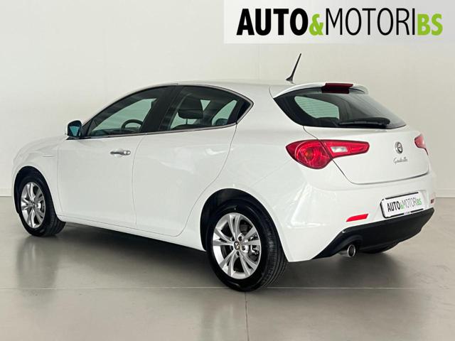 ALFA ROMEO Giulietta usata, con Autoradio