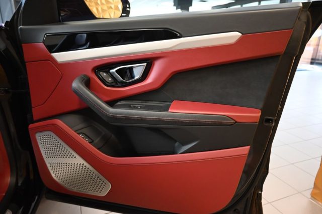 LAMBORGHINI Urus usata 173
