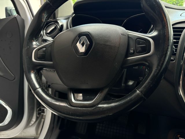 RENAULT Captur usata, con USB