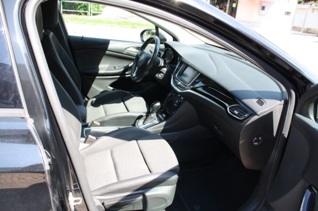 OPEL Astra usata, con Servosterzo