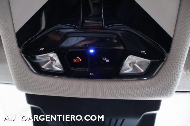 BMW 218 usata, con Fari direzionali