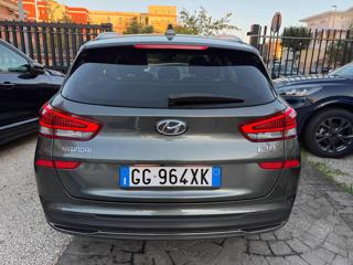 HYUNDAI i30 usata, con Autoradio