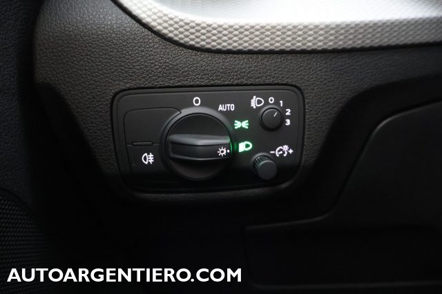 AUDI Q2 usata, con USB