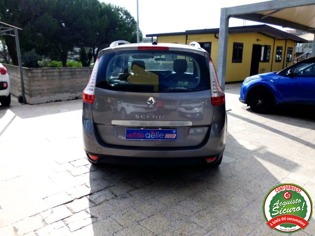 RENAULT Scenic usata, con Boardcomputer