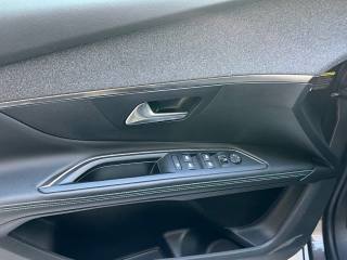 PEUGEOT 5008 usata, con Controllo elettronico della corsia