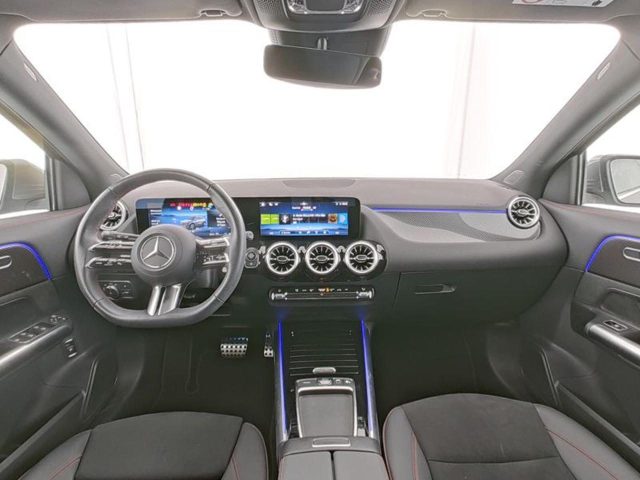 MERCEDES-BENZ GLA 200 usata, con Cerchi in lega