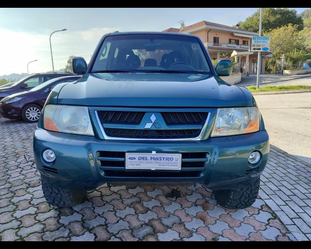 MITSUBISHI Pajero usata, con Airbag