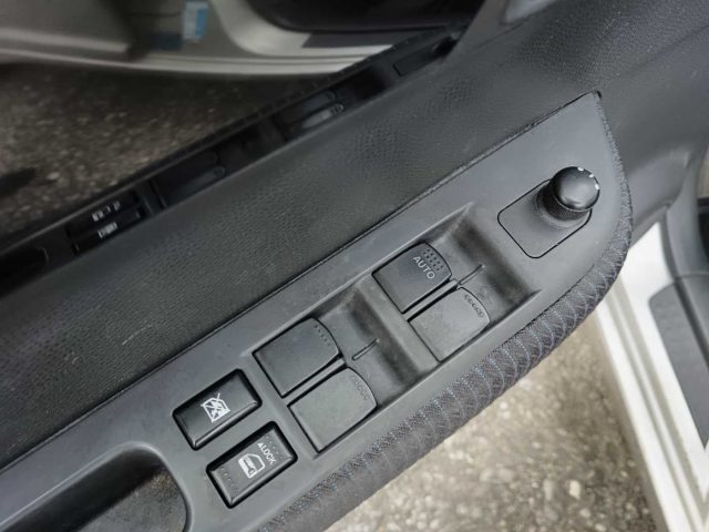 SUZUKI Swift usata, con Specchietti laterali elettrici