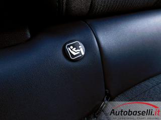 PEUGEOT 2008 usata, con Apple CarPlay