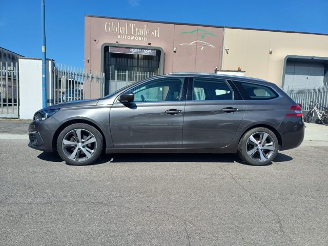 PEUGEOT 308 usata, con Cerchi in lega
