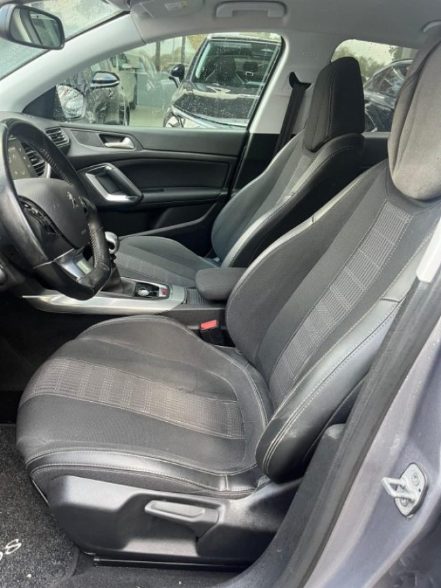 PEUGEOT 308 usata, con Cerchi in lega