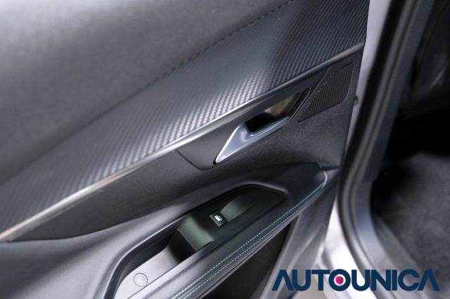 PEUGEOT 3008 usata, con Luci diurne