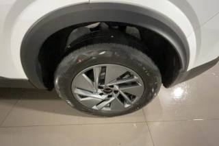 NISSAN Qashqai usata, con Sensori di parcheggio posteriori