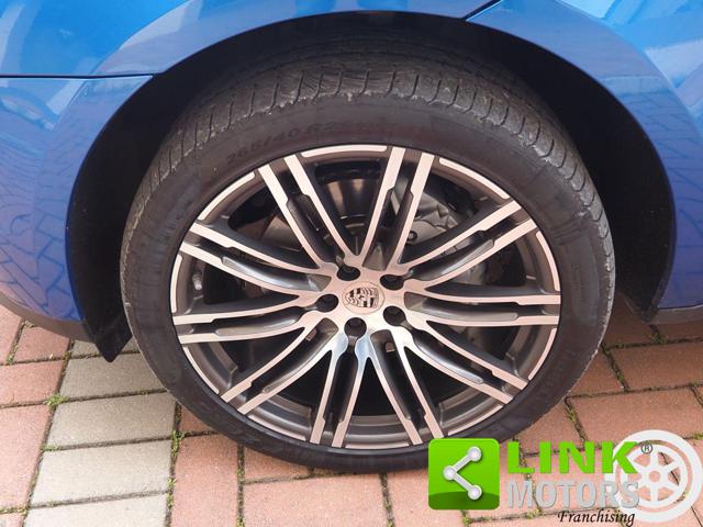 PORSCHE Macan usata 8