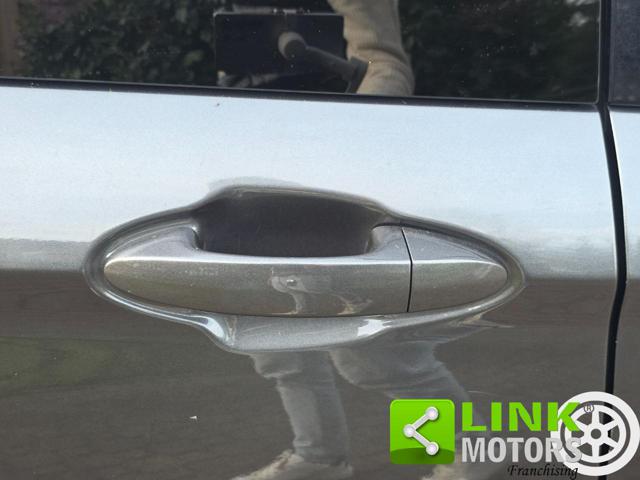 FORD Tourneo Courier usata, con Sensore di luce