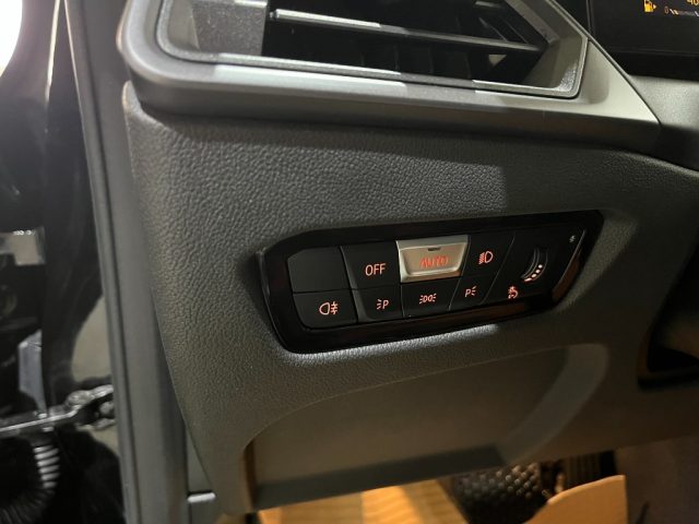 BMW 218 usata, con Leve al volante