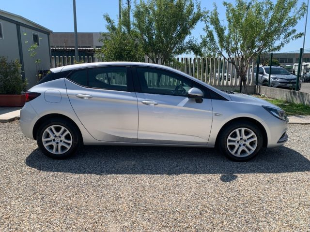 OPEL Astra usata, con Airbag Passeggero