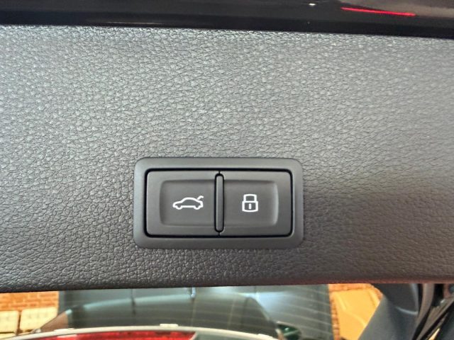 AUDI Q2 usata, con Park Distance Control