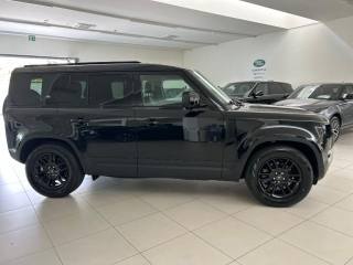 LAND ROVER Defender usata, con Airbag laterali