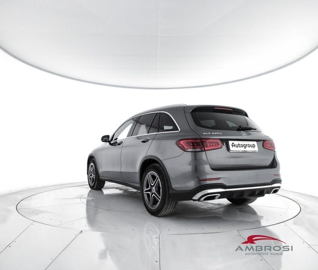 MERCEDES-BENZ GLC 220 usata 3