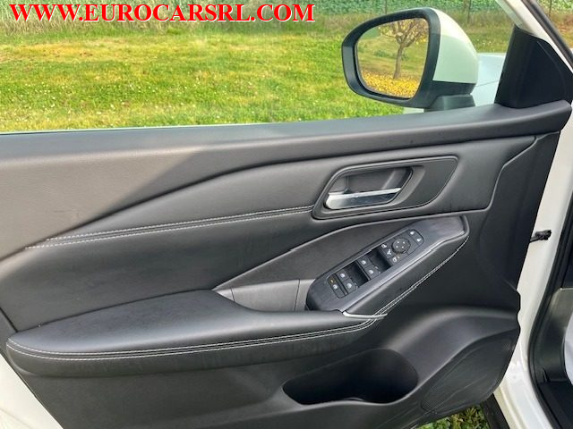 NISSAN Qashqai usata, con Controllo elettronico della corsia