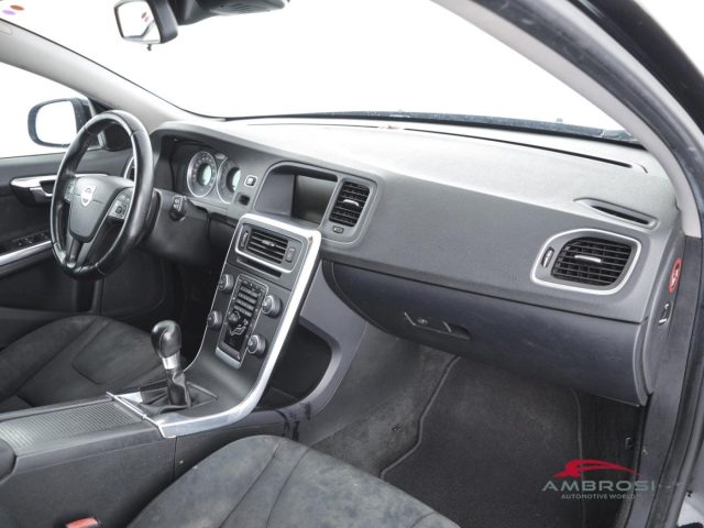 VOLVO V60 usata 11
