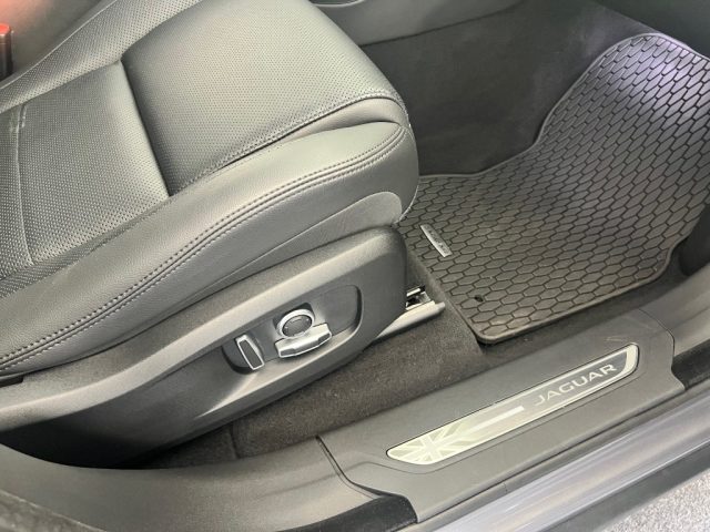 JAGUAR F-Pace usata, con ESP