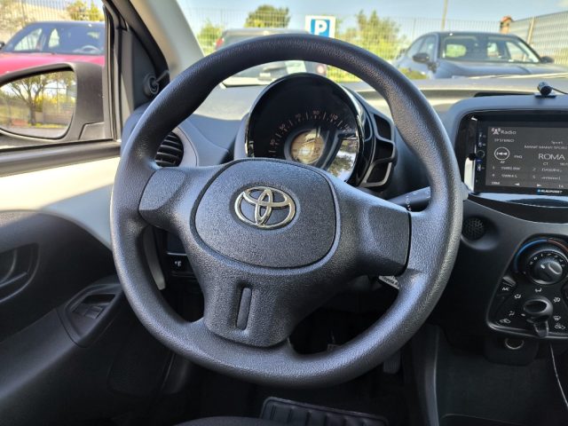 TOYOTA Aygo usata 10