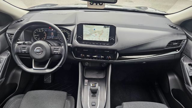 NISSAN Qashqai usata, con Fari LED