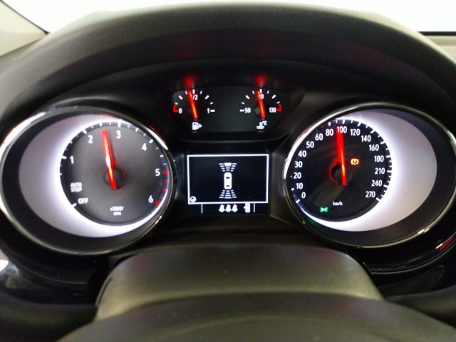 OPEL Astra usata, con Servosterzo