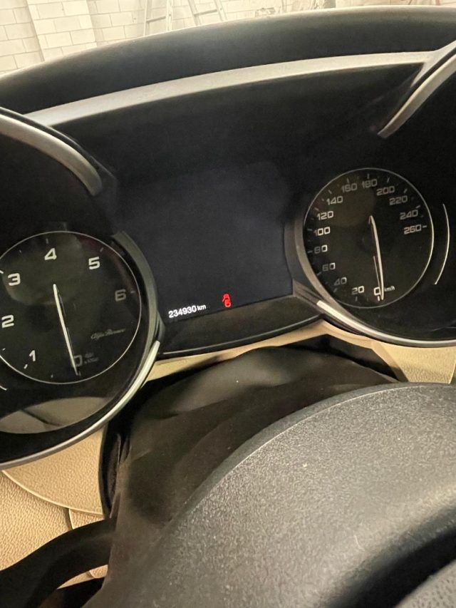ALFA ROMEO Giulia usata, con Climatizzatore