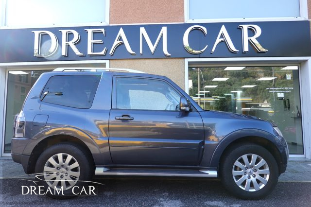 MITSUBISHI Pajero usata, con Autoradio