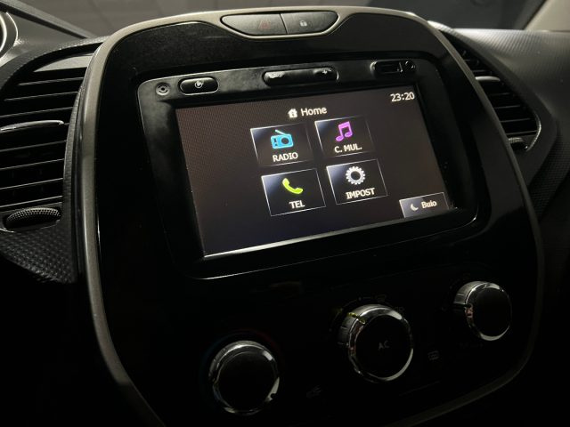 RENAULT Captur usata, con Boardcomputer